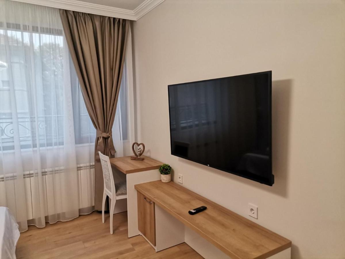 Family Boutique Residence-Free Parking Veliko Tarnovo Exterior photo